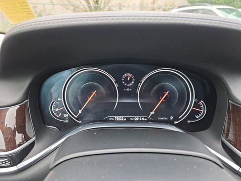 Used 2016 BMW 750i xDrive image 21