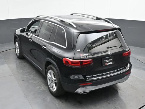 Used 2023 Mercedes-Benz GLB 250 4MATIC image 44