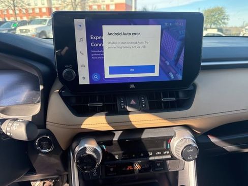 Used 2024 Toyota RAV4 Limited image 14