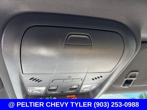 Used 2022 Chevrolet Equinox Premier AWD/4WD image 18