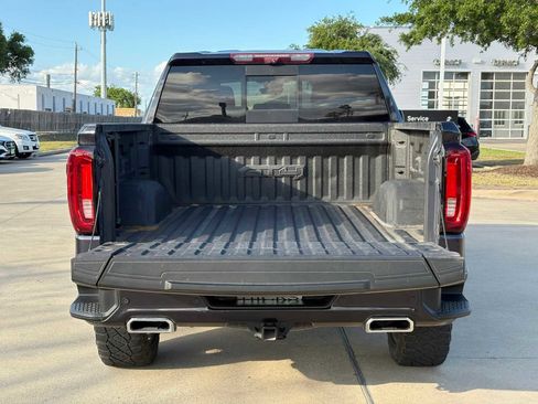 Used 2022 GMC Sierra 1500 AT4 w/ Technology Package image 10