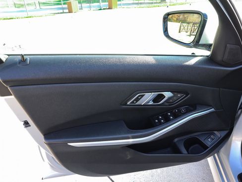 Used 2019 BMW 330i xDrive 330i xDrive w/ Convenience Package image 37