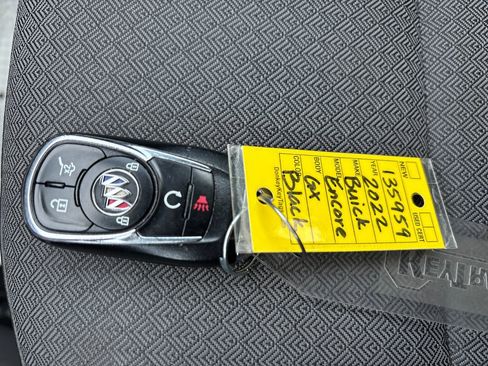 Used 2022 Buick Encore GX Select image 29
