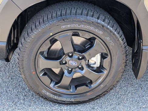 Used 2025 Subaru Forester Wilderness w/ Convenience Package image 13