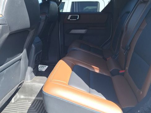 Used 2023 Ford Bronco Outer Banks w/ Sasquatch Package AWD/4WD image 16
