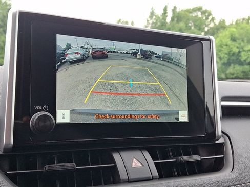 Certified 2024 Toyota RAV4 LE AWD/4WD image 16