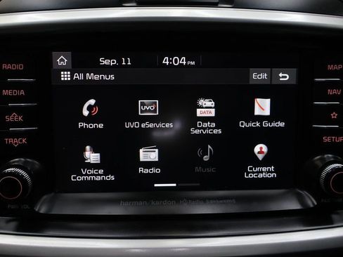 Used 2019 Kia Sorento SX image 22