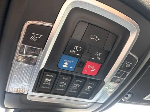 Used 2021 RAM 1500 Laramie w/ Night Edition AWD/4WD image 22
