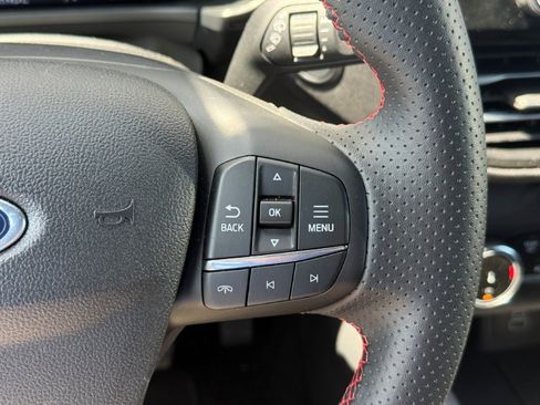 Used 2025 Ford Escape ST-Line AWD/4WD image 34