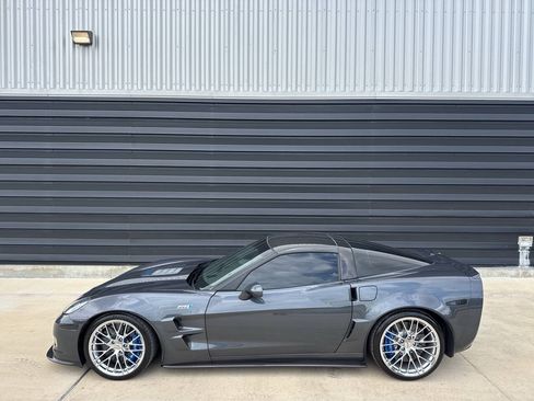 Used 2010 Chevrolet Corvette ZR1 w/ Preferred Equipment Group RWD image 6