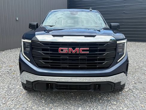 Used 2023 GMC Sierra 1500 Pro AWD/4WD image 2