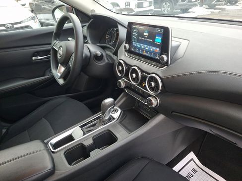 Used 2024 Nissan Sentra SV image 12