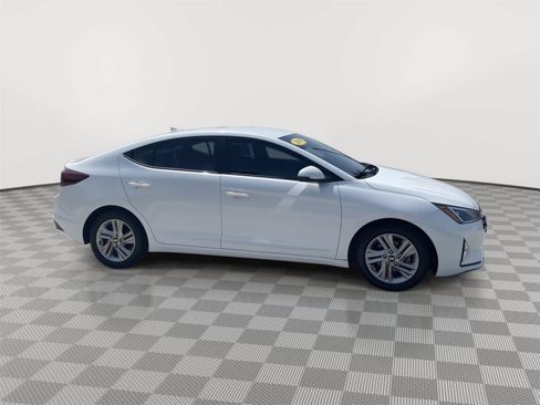 Used 2019 Hyundai Elantra SEL FWD image 15