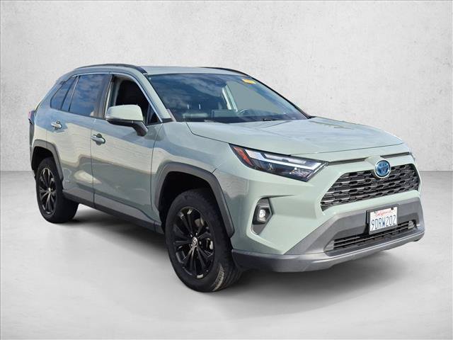 Used 2022 Toyota RAV4 XLE Premium AWD/4WD image 3