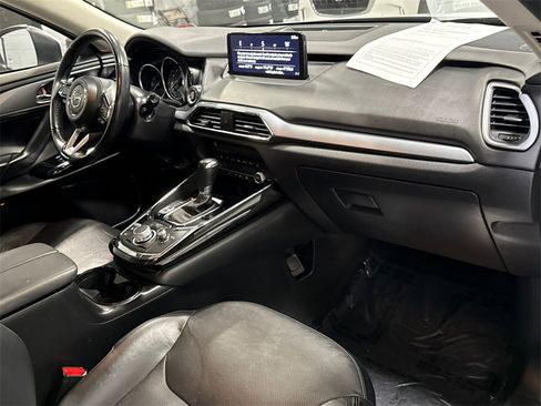 Certified 2021 MAZDA CX-9 Touring w/ Touring Premium Package image 17