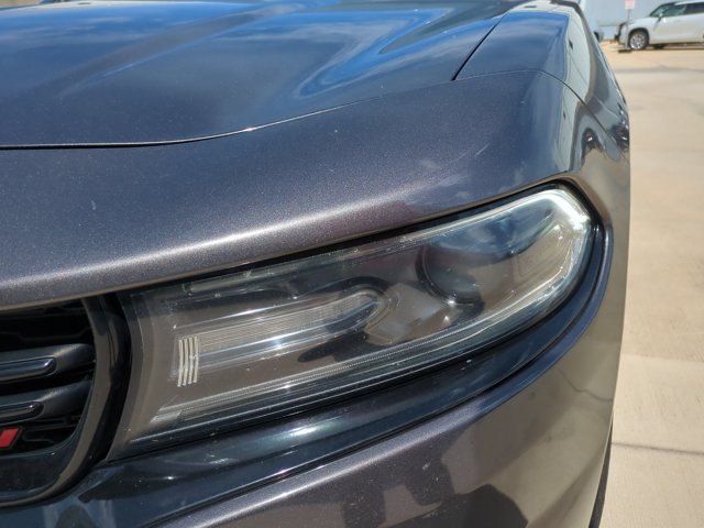 Used 2020 Dodge Charger SXT w/ Blacktop Package RWD image 9
