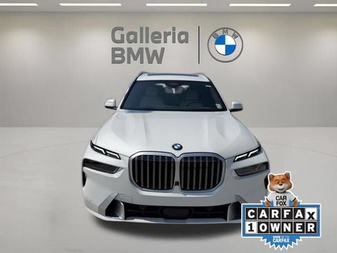 Used 2023 BMW X7 xDrive40i w/ Premium Package AWD/4WD image 3