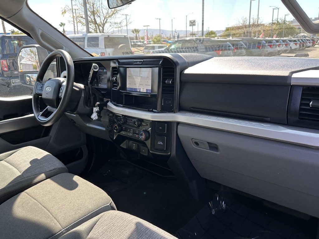 Used 2025 Ford F250 XLT AWD/4WD image 14