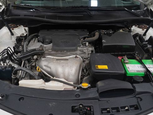 Used 2014 Toyota Camry SE image 25