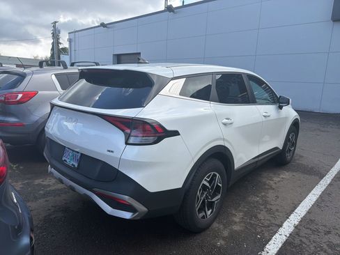 Certified 2023 Kia Sportage LX image 3
