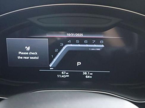 New 2025 Audi SQ7 Premium Plus image 33