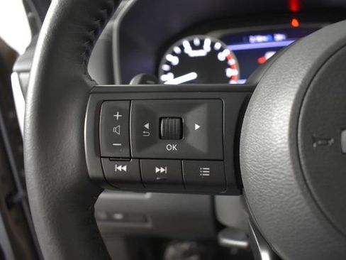 Certified 2024 Nissan Rogue SV w/ SV Premium Package image 16