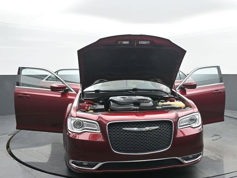 Used 2016 Chrysler 300 Limited RWD image 52