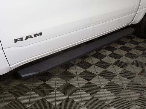 Used 2023 RAM 1500 Big Horn image 15