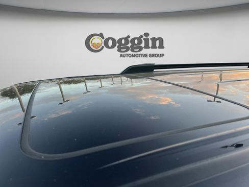 Used 2020 Toyota 4Runner Nightshade w/ Phone Cable & Charge Package image 32