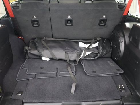 Used 2020 Jeep Wrangler Unlimited Rubicon w/ Quick Order Package 28Y Recon image 21