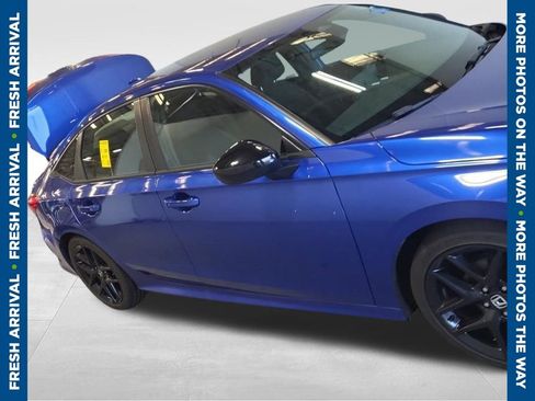 Used 2023 Honda Civic Sport image 1