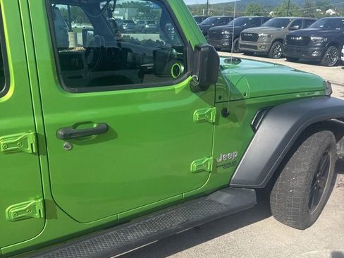 Used 2019 Jeep Wrangler Unlimited Sport S AWD/4WD image 16
