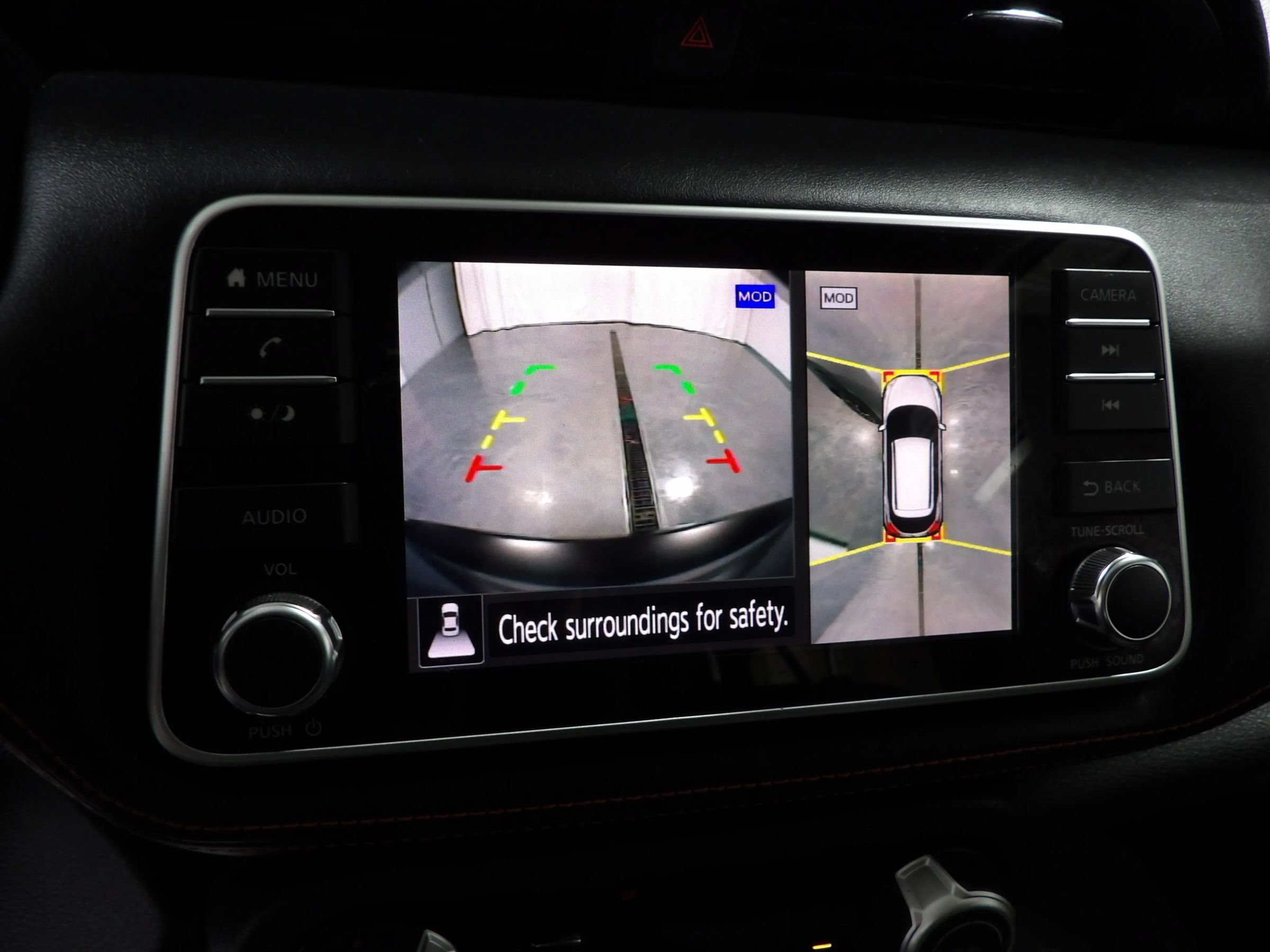 Used 2019 Nissan Kicks SR FWD image 18