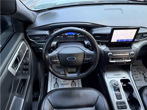 Used 2020 Ford Explorer XLT w/ Equipment Group 202A image 43