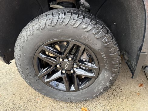 Used 2022 Chevrolet Silverado 1500 Custom Trail Boss image 11