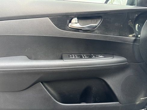 Used 2022 Kia Forte GT-Line w/ GT-Line Premium Package image 27