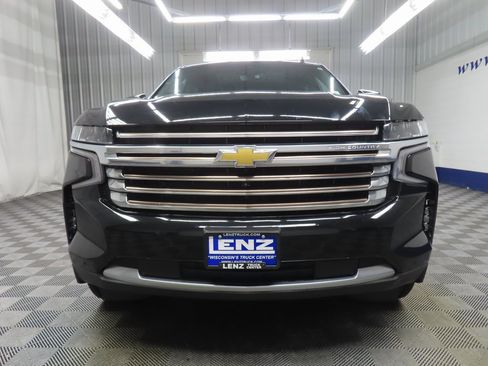 Used 2024 Chevrolet Suburban High Country image 43