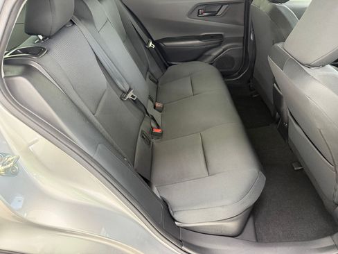 Used 2024 Toyota Prius LE FWD image 29