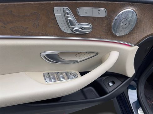 Used 2017 Mercedes-Benz E 300 image 30