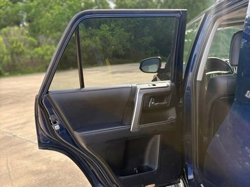 Used 2021 Toyota 4Runner Limited AWD/4WD image 22