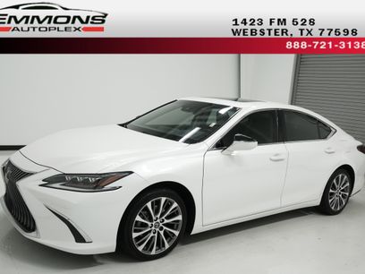 Used 2019 Lexus ES 350 w/ Luxury Package