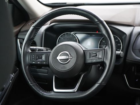 Used 2022 Nissan Rogue S AWD/4WD image 16