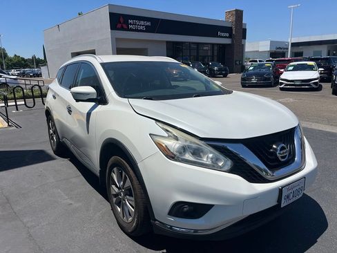 Used 2015 Nissan Murano SL w/ Cargo Package FWD image 2