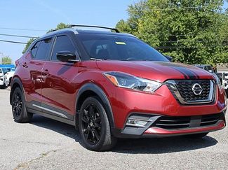Used 2020 Nissan Kicks SR w/ Exterior Package image 1