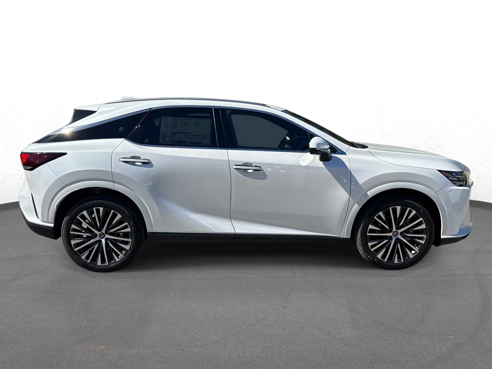 New 2026 Lexus RX 350 Premium Plus w/ Accessory Package (2T) FWD image 2
