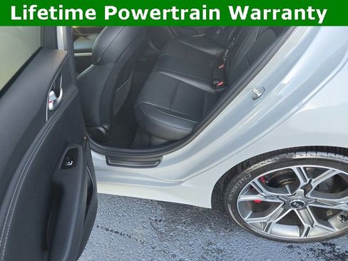 Used 2021 Kia Stinger GT image 18