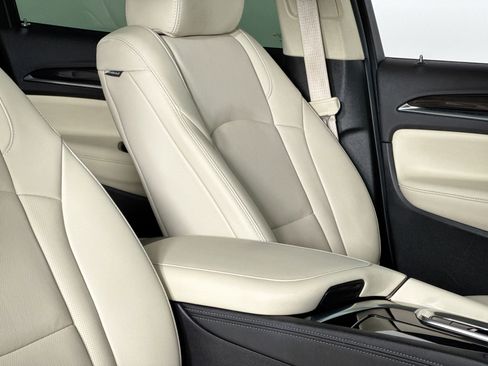 Used 2023 Buick Enclave Essence w/ Experience Buick Package image 40