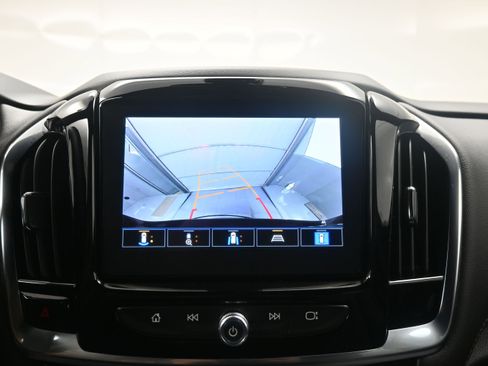 Used 2023 Chevrolet Traverse LT w/ Rear Camera Mirror Package AWD/4WD image 42