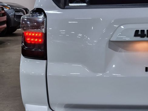 Used 2020 Toyota 4Runner SR5 Premium image 21