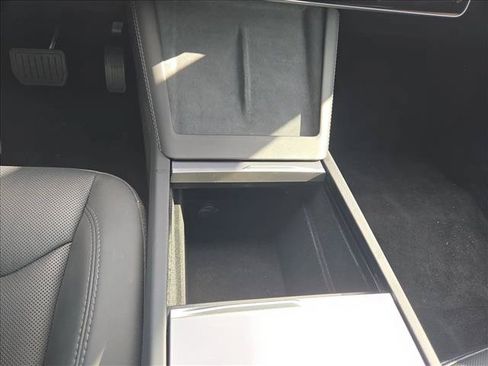 Used 2024 Tesla Model 3 Standard Range RWD image 13